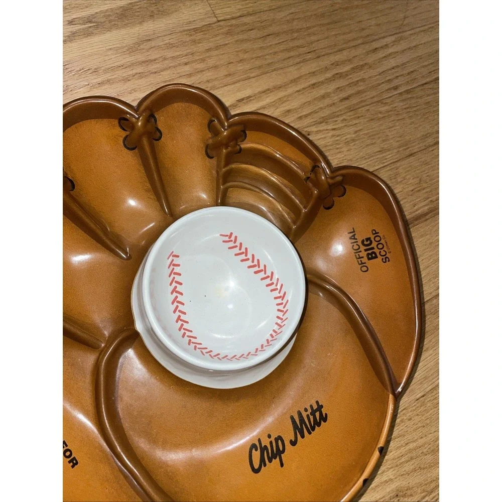 Plastic CHIP MITT Custom-Built SERVING / PARTY Baseball Glove Official Big Scoop